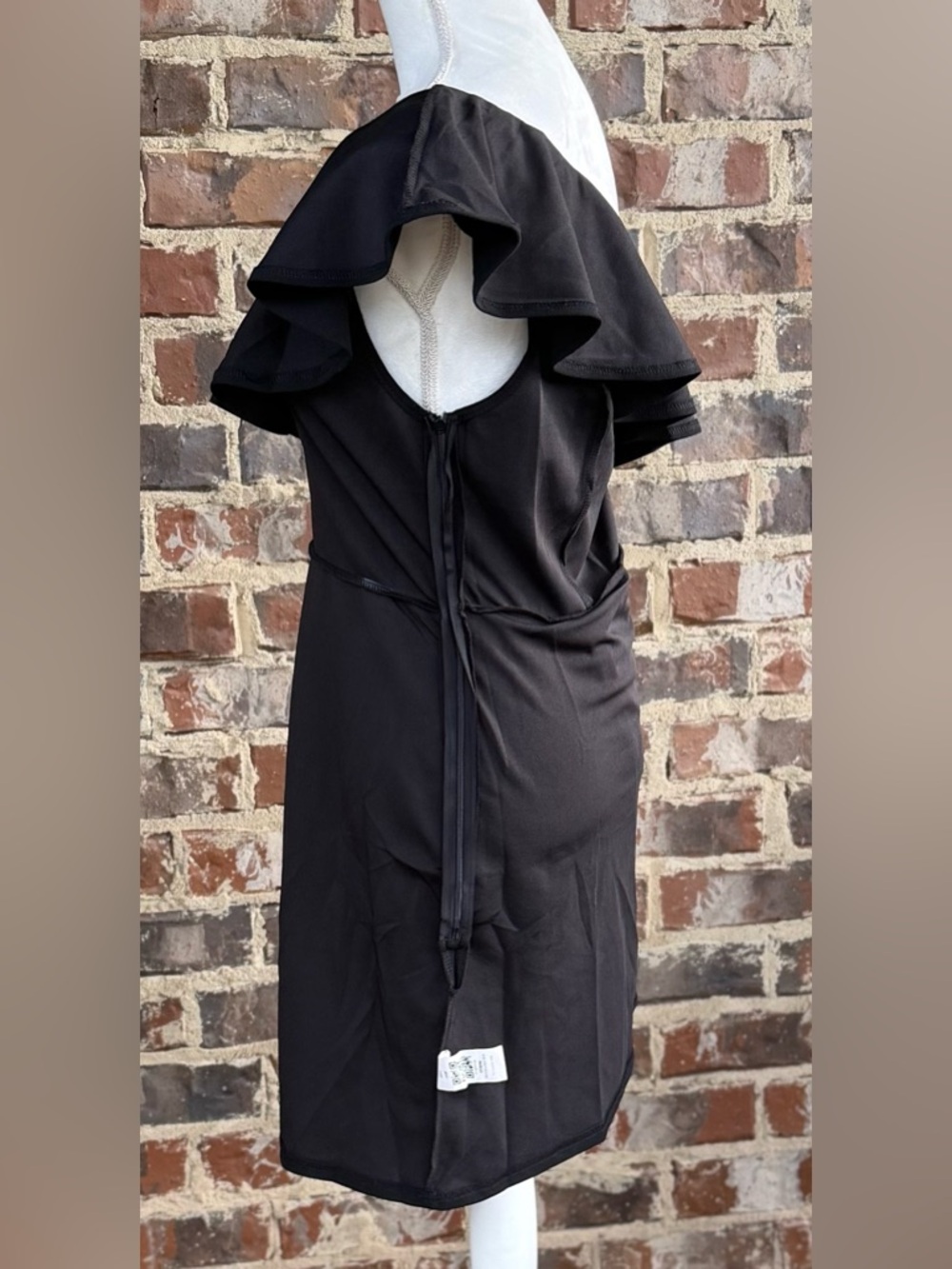 🦋 Chic One-Shoulder Ruffle Black Dress - Picture 6 of 13